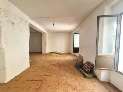 Casa en venta en Algarinejo, Granada | 323 m² y terraza - foto 6 de 12 (Algarinejo)