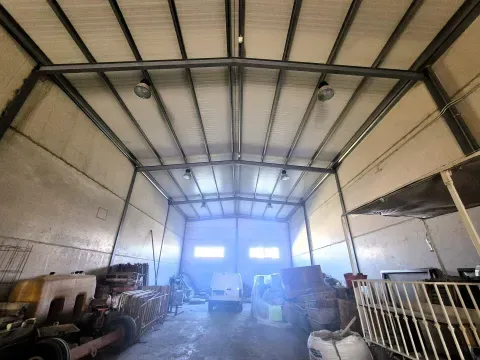 Nave industrial en venta en Loja, Granada | 384 m² - foto 2 de 4 (Loja)