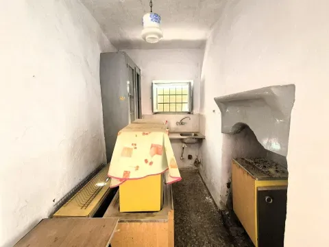 Casa en venta en Salar, Granada | 206 m² a reformar - foto 8 de 12 (Salar)