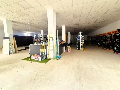 Alquiler de Local Comercial de 1.600 m² en Loja, Granada - foto 7 de 12 (Loja)