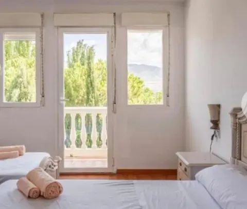Finca con 4 casas en venta en Padul, Granada - foto 9 de 12 (Padul)