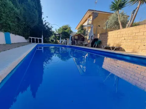 Finca con 4 casas en venta en Padul, Granada - foto 10 de 12 (Padul)