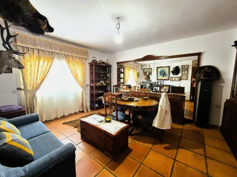 Casa en venta en Loja, Granada con terraza y garaje - foto 3 de 12 (Loja)