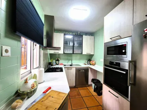 Casa en venta en Loja, Granada con terraza y garaje - foto 11 de 12 (Loja)