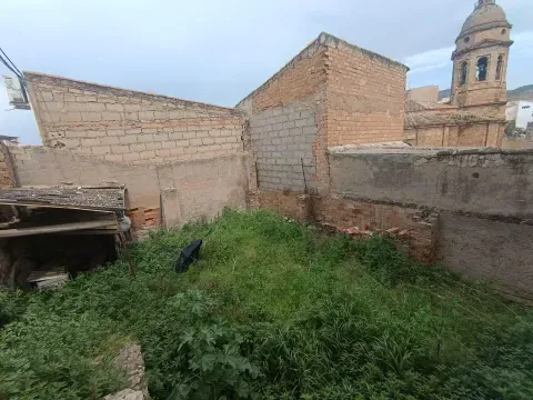 Solar Urbano en Venta en Loja, Granada - ¡Solo 15.000€! - foto 2 de 3 (Loja)