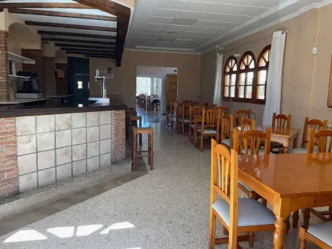 Restaurante y Negocio en Venta en Riofrío, Loja - foto 9 de 12 (Loja)