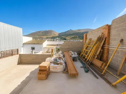 Casa en venta en Loja, Granada | 3 hab, terraza y garaje - foto 10 de 12 (Loja)