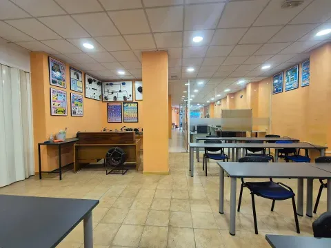 Prime Commercial Premises for Rent in Loja, Granada - photo 8 of 12 (Loja)