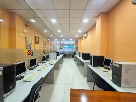 Local comercial en alquiler en pleno centro de Loja (Granada)