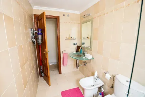 Casa con jardín y gran terraza en venta en Málaga - foto 10 de 12 (Málaga)