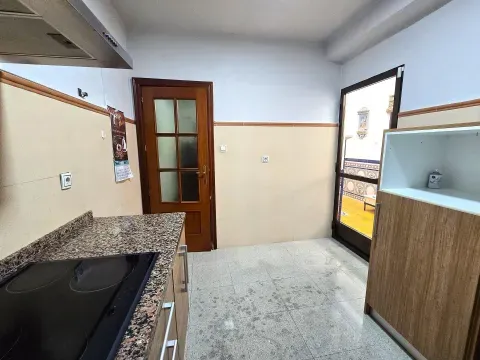 Casa en Venta en Atarfe, Granada | 4 hab. y Terraza - foto 12 de 12 (Atarfe)