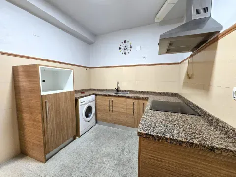 Casa en Venta en Atarfe, Granada | 4 hab. y Terraza - foto 11 de 12 (Atarfe)