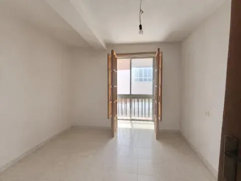 Amplio piso en venta en el centro de Loja | 89.900 € - foto 5 de 12 (Loja)
