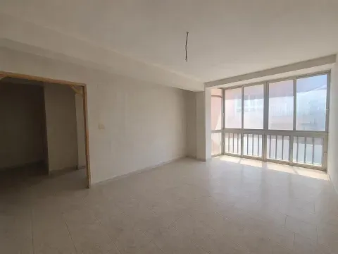 Piso amplio en pleno centro de Loja con múltiples posibilidades