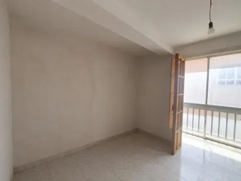 Amplio piso en venta en el centro de Loja | 89.900 € - foto 2 de 12 (Loja)