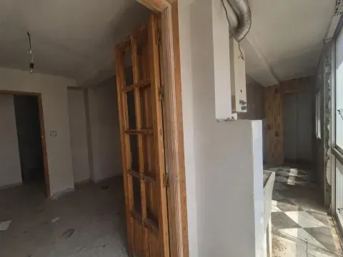 Amplio piso en venta en el centro de Loja | 89.900 € - foto 6 de 12 (Loja)