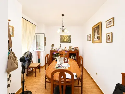 Casa reformada con piscina en venta en Loja - foto 2 de 12 (Loja)