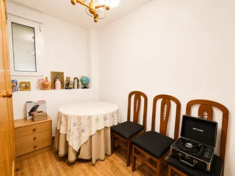 Casa reformada con piscina en venta en Loja - foto 11 de 12 (Loja)