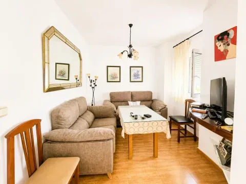 Casa reformada con piscina en venta en Loja - foto 4 de 12 (Loja)