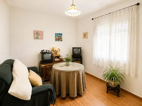 Casa reformada con piscina en venta en Loja - foto 3 de 12 (Loja)