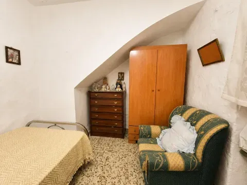 Casa con terraza en venta en Priego de Córdoba - foto 8 de 12 (Priego de Córdoba)