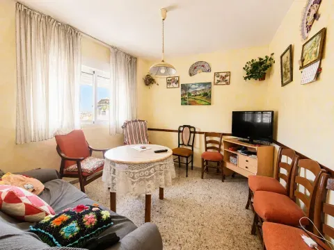 Piso en Venta en Loja, Granada | 3 Dormitorios - foto 8 de 12 (Loja)