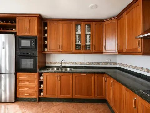 Piso en venta en Loja con terraza | 4 hab y 160 m² - foto 7 de 12 (Loja)