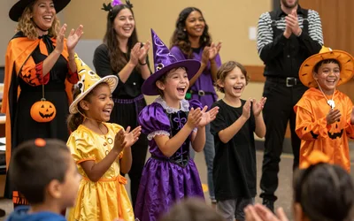 A Silly Spooky Halloween Show!