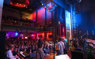 Shine A Light on 1986 gala concert