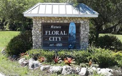 Bicycling along Withlacoochee State Trail