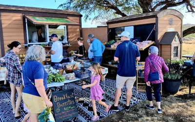 Waikōloa Grows Farmstand