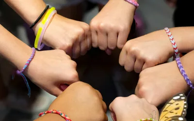 Fall Into Friendship