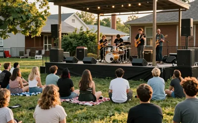 LIVE @ Uptown Circle with Chasing the Turn