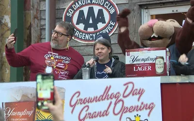 Drake Relays Kickoff and Griff-Hog Prediction