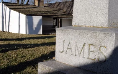 Jesse James Birthplace Museum Tour