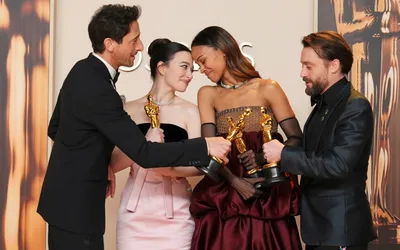 Oscars with Last Year's Acting Winners Presenting