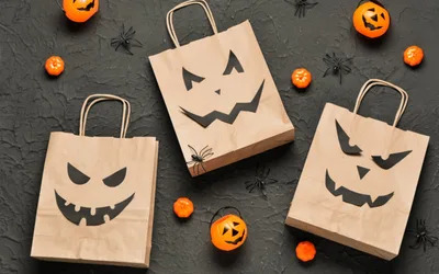 Halloween Bag Decorating