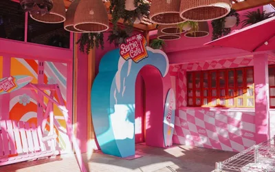 Malibu Barbie Café pop-up