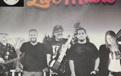 Live Music at The Nuthouse