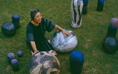 Toshiko Takaezu: Worlds Within