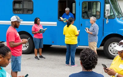 Bookmobile at Riverview Gardens