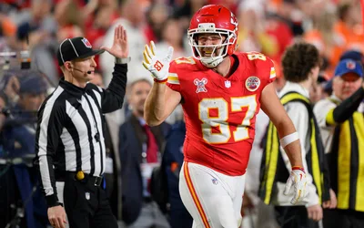 Chiefs at Raiders Season Finale