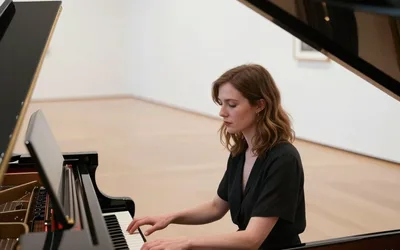 Sarah Cahill: No Ordinary Light