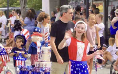 Spring Into the Arts Walk