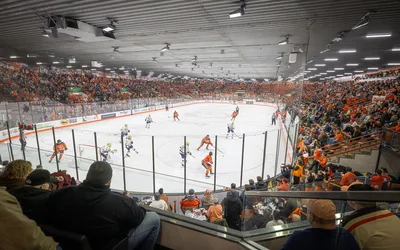 FFW BGSU Hockey vs. Niagara