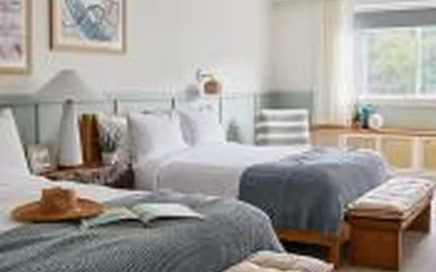 Native Pot-Up Volunteer Event