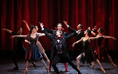 Dracula: Ballet with a Bite
