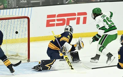 UND vs Quinnipiac NCAA Regional Final