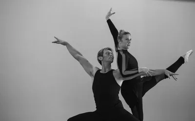 BalletNext: Between the Strings