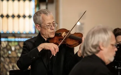 Divine Song: Renaissance Chansons & Motets